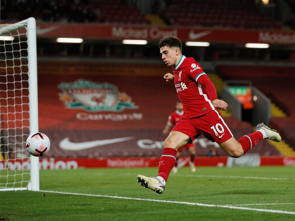 【英超】麦卡建功萨拉赫助攻加进球，利物浦与埃弗顿战成2-2